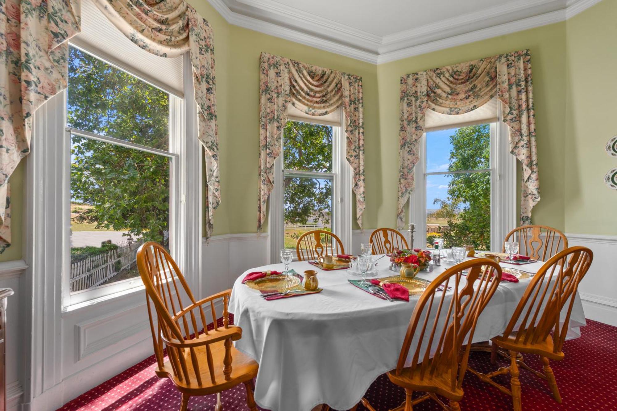 The Gables Wine Country Inn 圣罗莎 外观 照片
